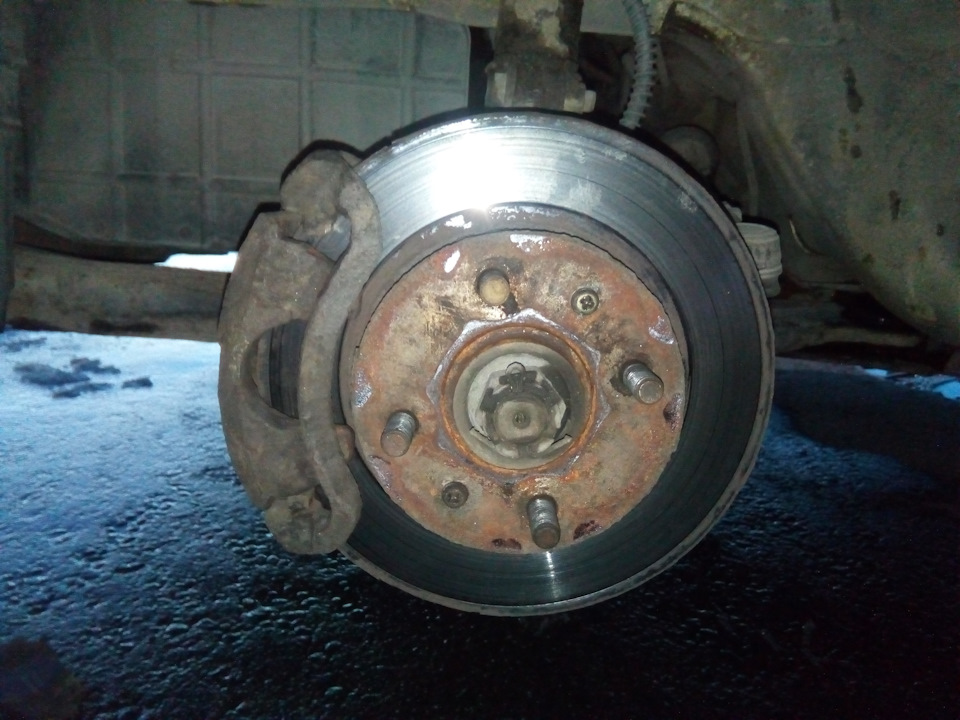 Замена тормозных дисков и не только — Hyundai Accent (2G), 1,3 л, 2001 ...