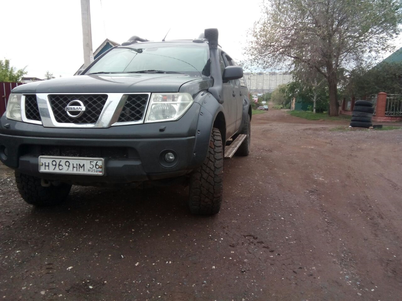 Nissan Navara 2005 Black