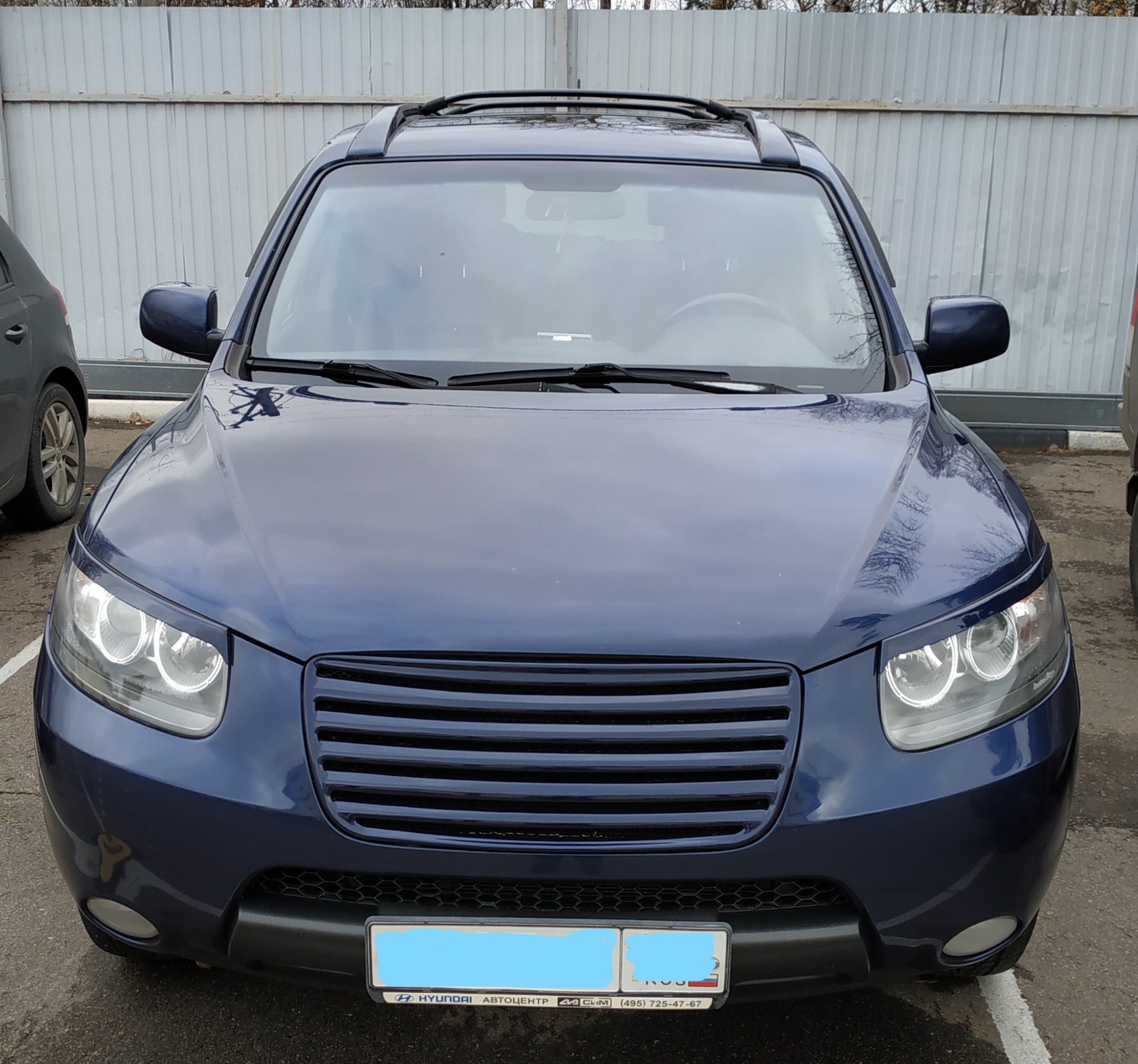 Решетка санта фе 2. Реснички Hyundai Santa Fe 2005. Hyundai Santa Fe 2007 Radiator. Реснички на Санта Фе Классик. Решетка Санта Фе.