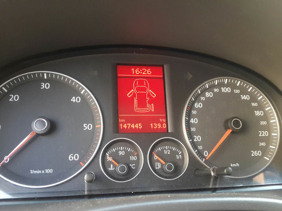Photo from the logbook Volkswagen Caddy (3G)