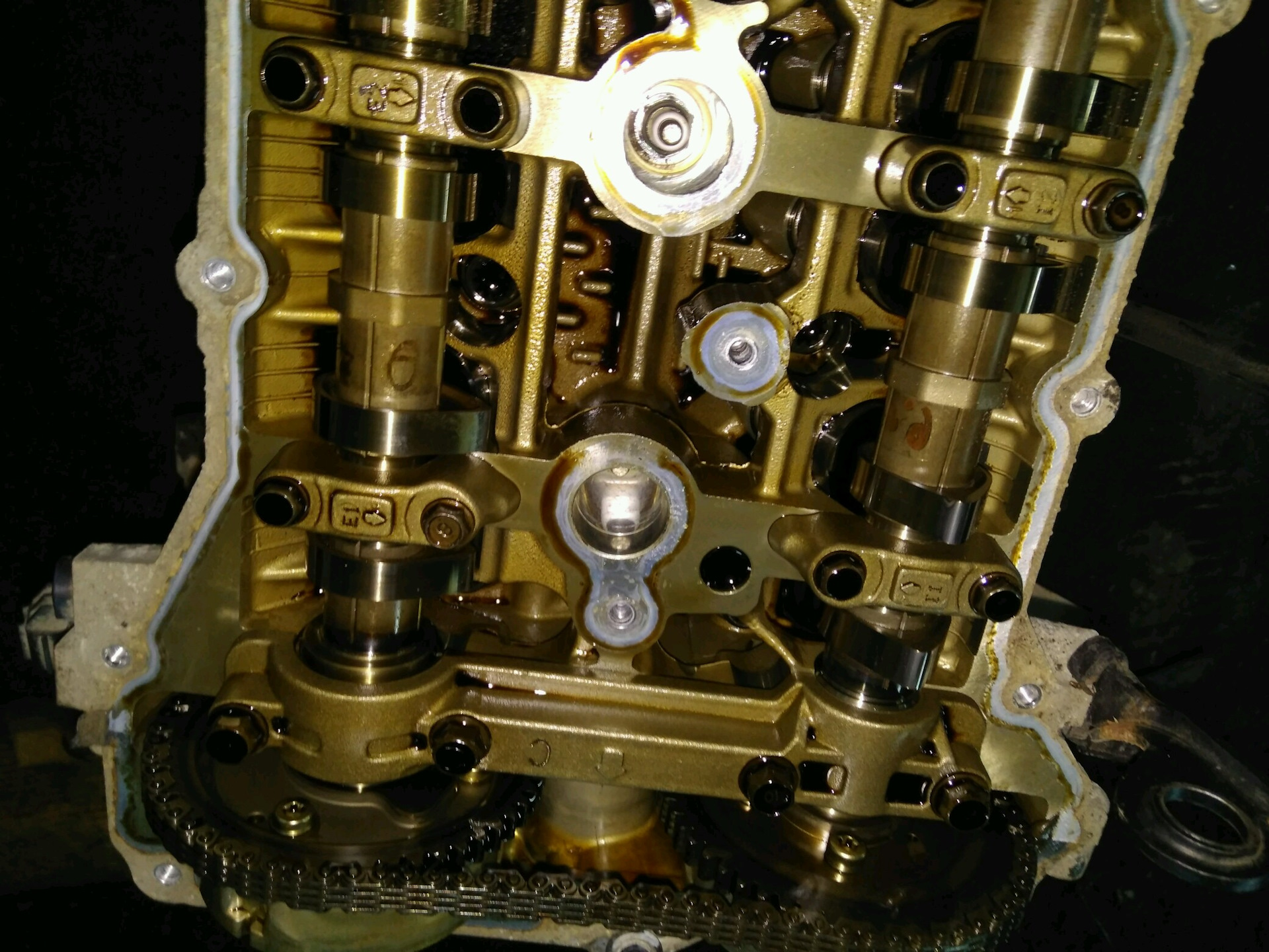 Ремонт двигателя соренто. Мотор g4ke 2.4. G4ke система CVVT. G4ke гидрокомпенсаторы. ГБЦ g4ke.