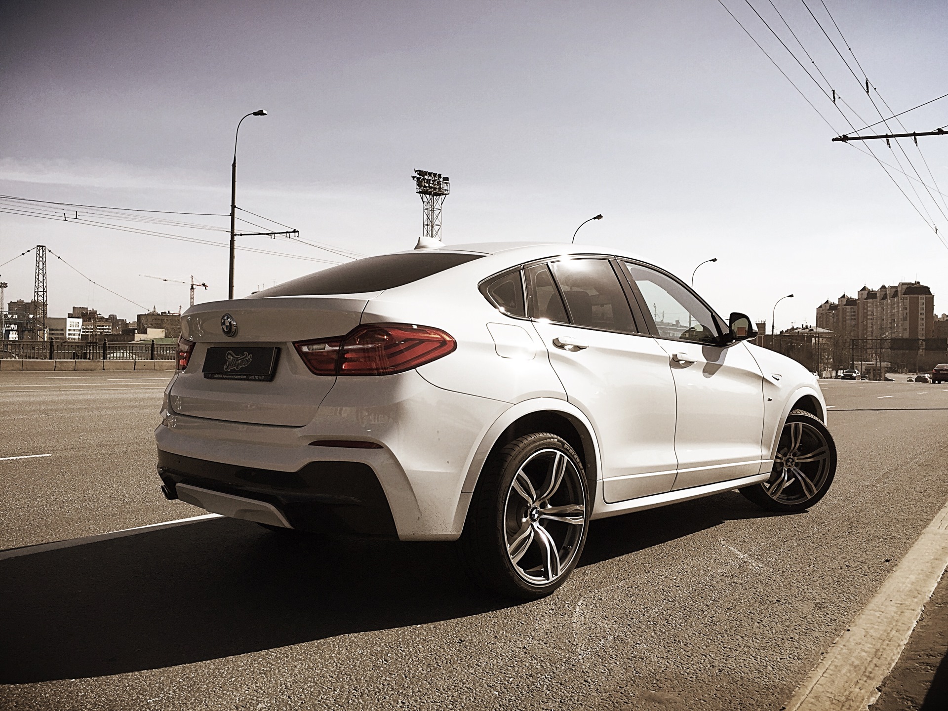 Х 4 20. BMW x4 r19. BMW x4 r20. Диски BMW x4m. BMW f26 r20.