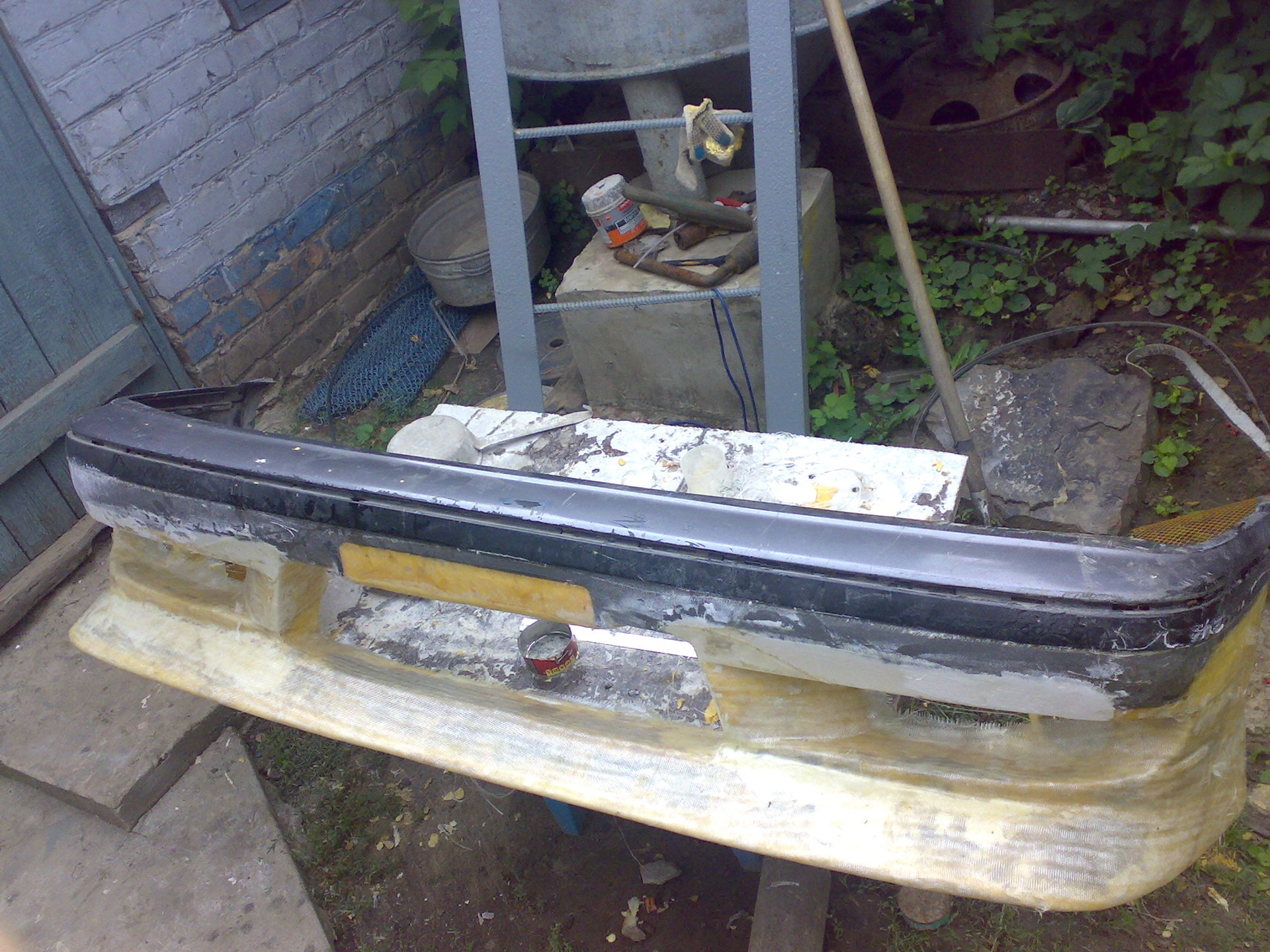 Front bumper  - Toyota Cresta 25 L 1990