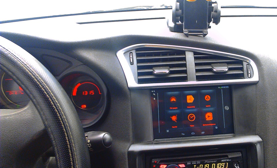 планшет в штатное место — Citroen C4 (2G), 1,6 л, 2011 года | тюнинг ...