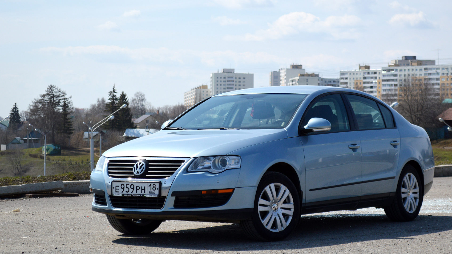Пассат драйв. Vw passat b8 2018. Passat b7 европодвеска. Vw passat b6. Passat b6 r line silver.