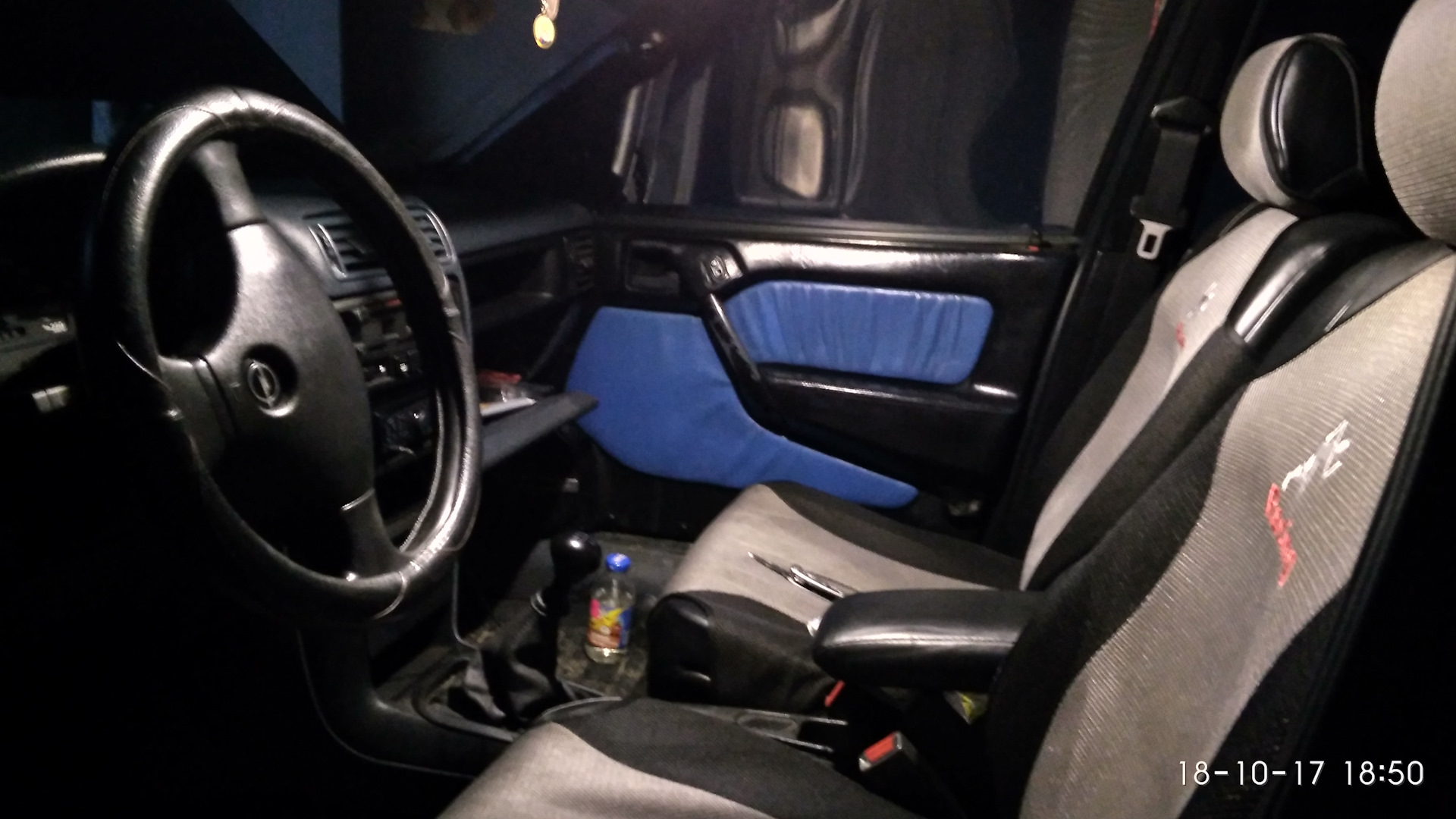 Колпаки для дисков SPARCO ULTRA LEGGERA R14 Черный/Голубой + Белый T10 ...