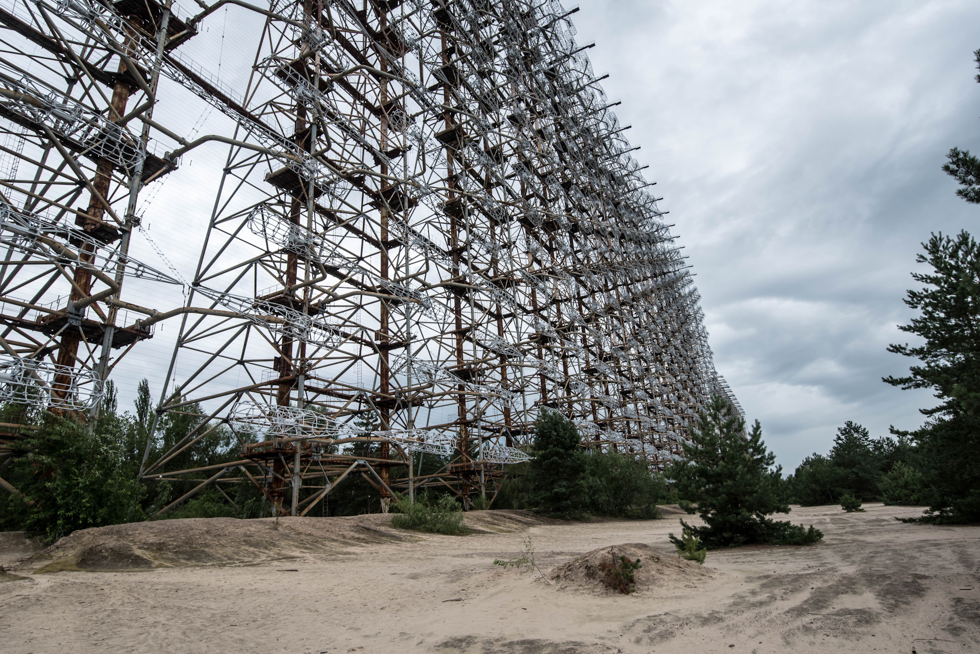 Чернобыль зона отчуждения здания