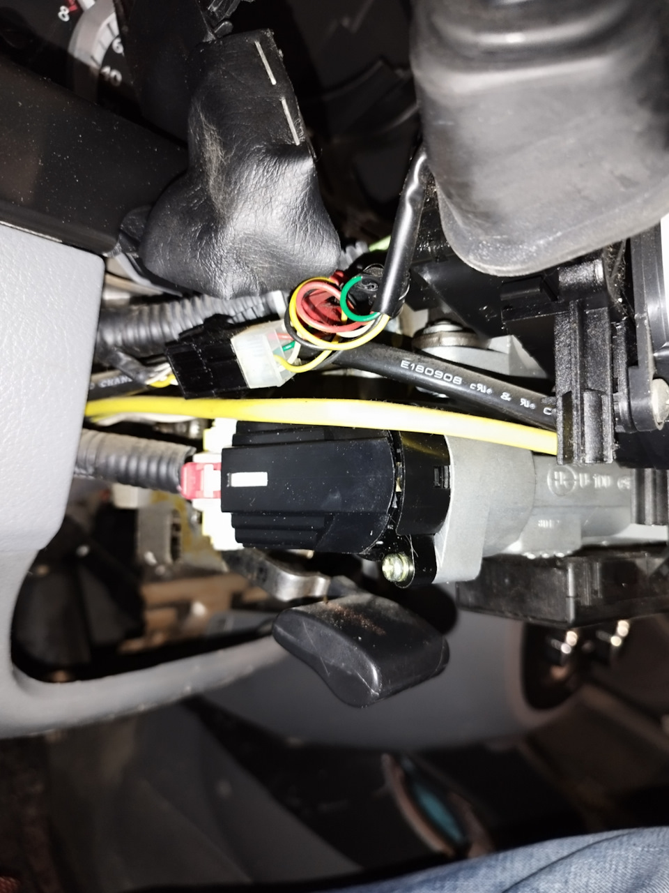 Замена контактной группы замка зажигания — Chevrolet Lacetti SW, 1,6 л ...