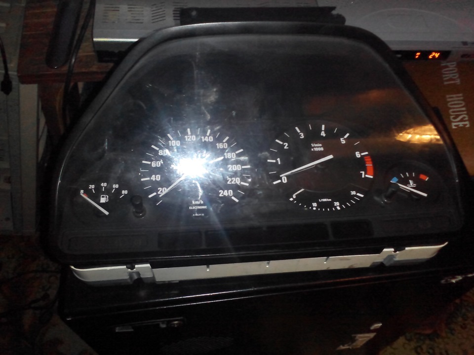 Красные стрелки приборов). И вопросик. — BMW 5 series (E34), 3 л, 1988 ...