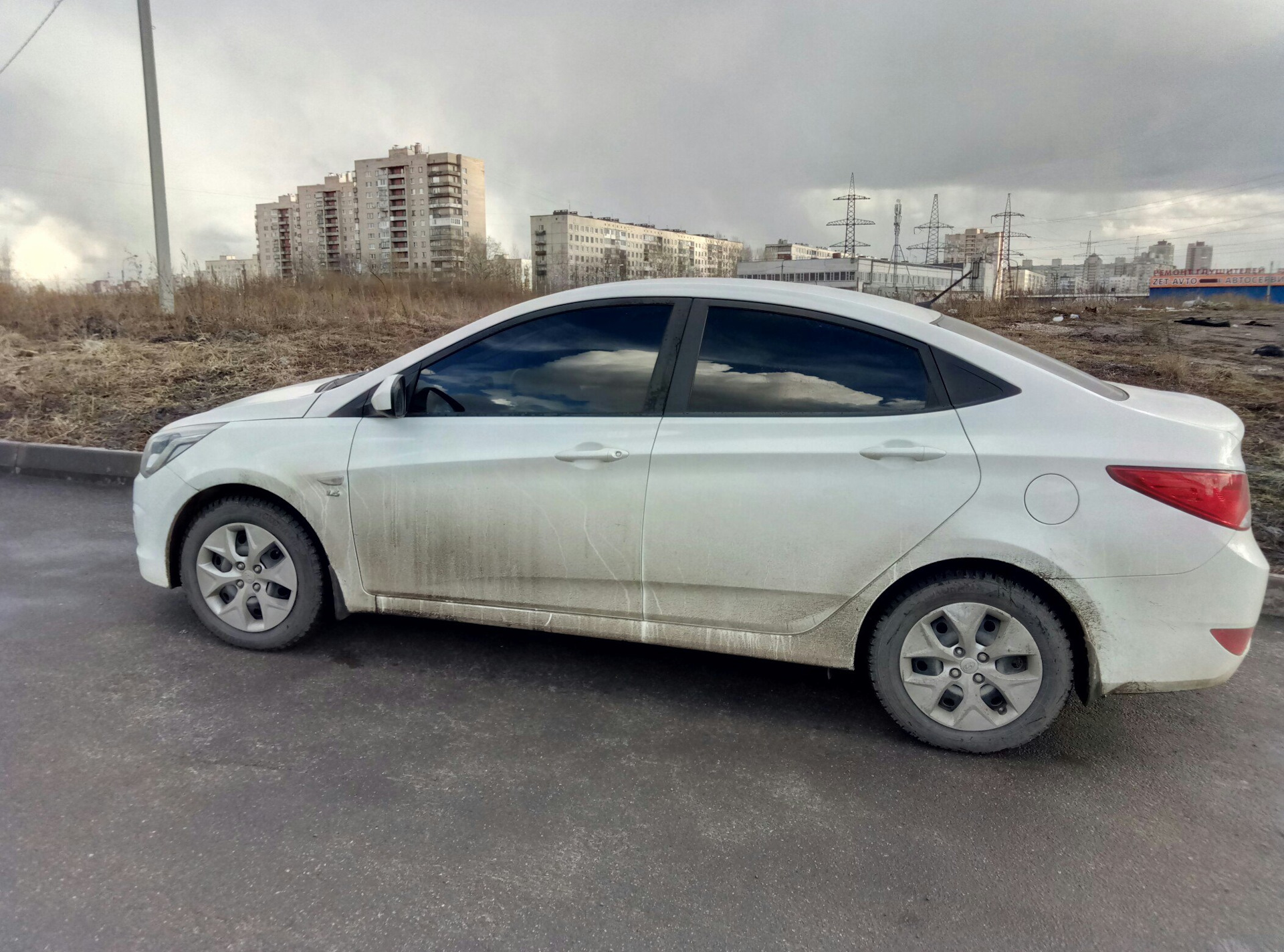 Тонировка 15% — Hyundai Solaris, 1,6 л, 2014 года | стайлинг | DRIVE2