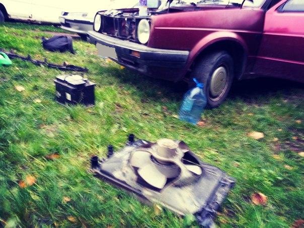 Прочистка радиатора и замена помпы во дворе :) — Volkswagen Golf Mk2, 1 ...