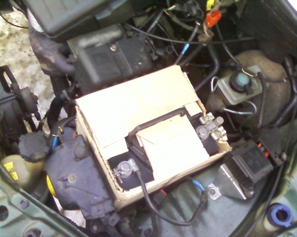 Утепление аккумулятора — FIAT Punto I, 1,2 л, 1994 года | аксессуары ...