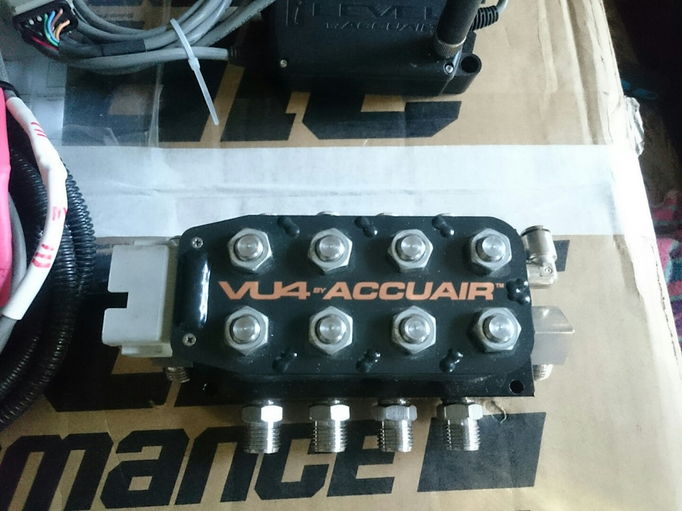 Блок клапановв VU4 — Audi A3 Sportback (8PA)