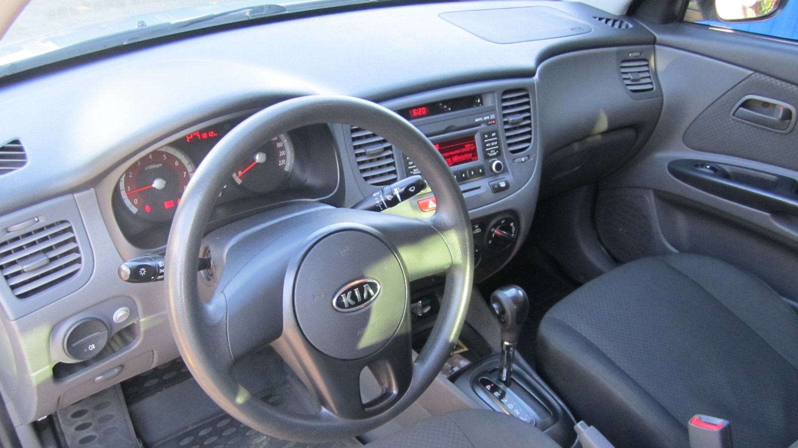 KIA Rio (2G) 1.4 бензиновый 2010 | 1.4+автомат на DRIVE2