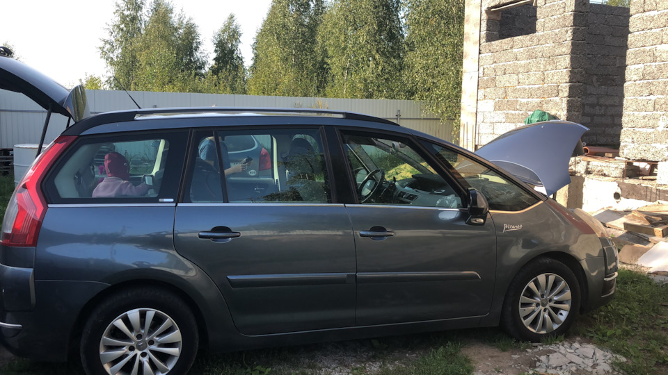 braking system faulty — Citroen Grand C4 Picasso (1G), 2 л, 2008 года