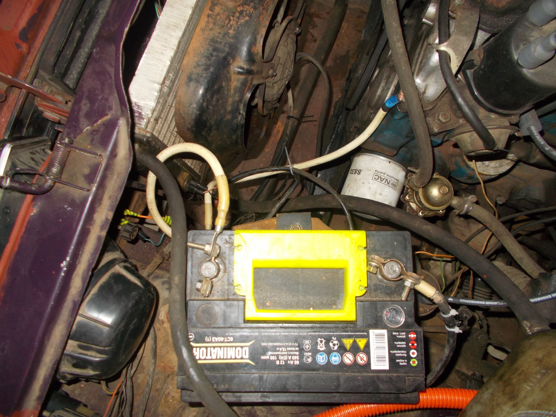 Иж 2126 аккумулятор. Крепление аккумулятора иж ода 2126. Иж 2126 аккумулятор. Иж 2126 перенос батареи. Иж 2126 аккумулятор.