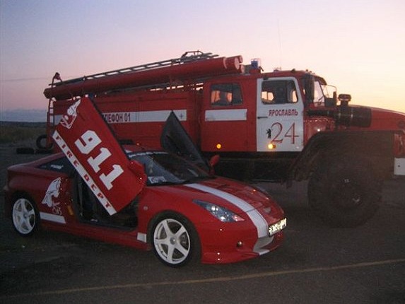 Call 911 Photo Toyota Celica 18 2000