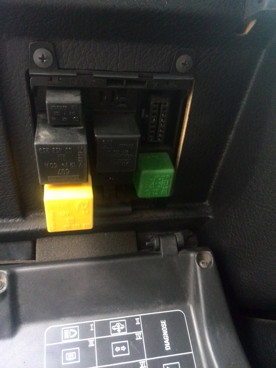 Распиновка предохранителей опель омега LkbAuto.ru