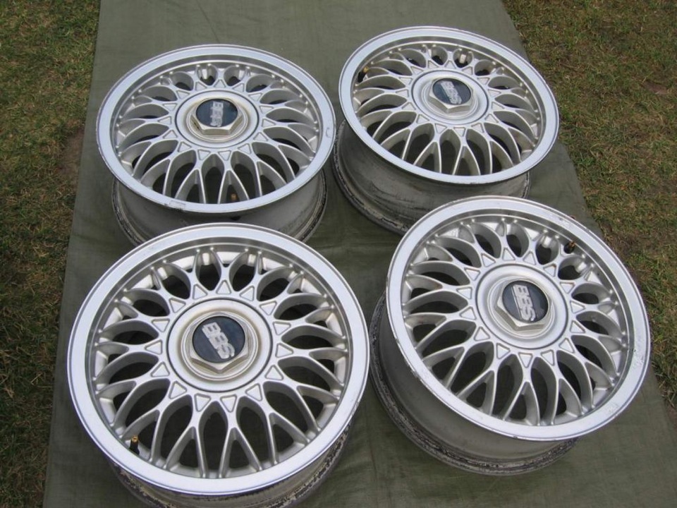 Диски r15 4x100. Колёса BBS r15. BMW BBS r15. Диски BBS r15. E30 BBS r15.