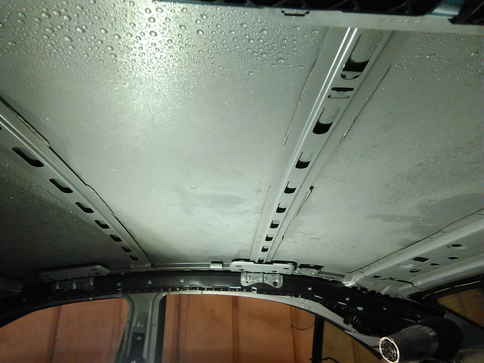 Вода в салоне через плафон w203. - YouTube
