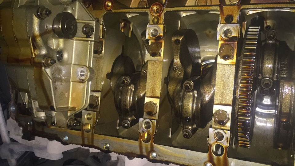 Замена маслоприемника — BMW 1 series (E81/E87), 1,6 л, 2011 года ...