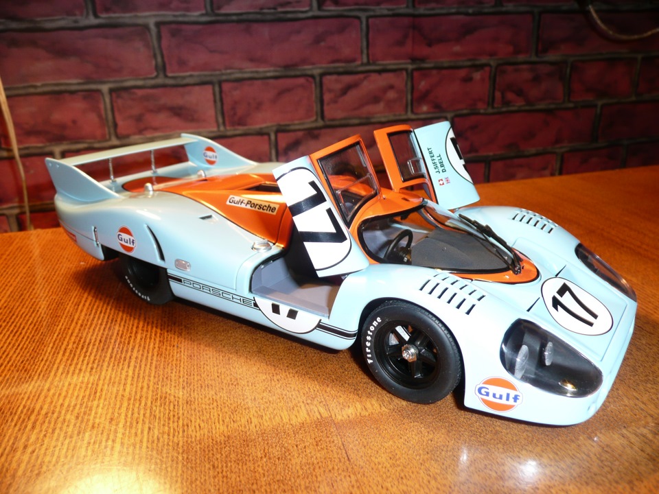 Дайте машину модель. Porsche Techno model 1/18. Автомодельки 1 к 18. Lamborghini Countach автомоделька. Проекты с автомодельками.