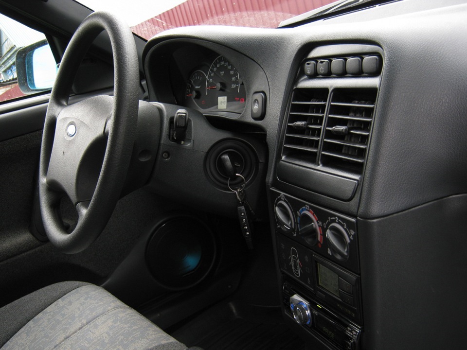 Евро торпеда ваз 2110. Салон ваз 2110 евро 1. Торпедо евро 2 ваз 2110. Ваз 2112 люкс. Ваз 2112 евро 0.