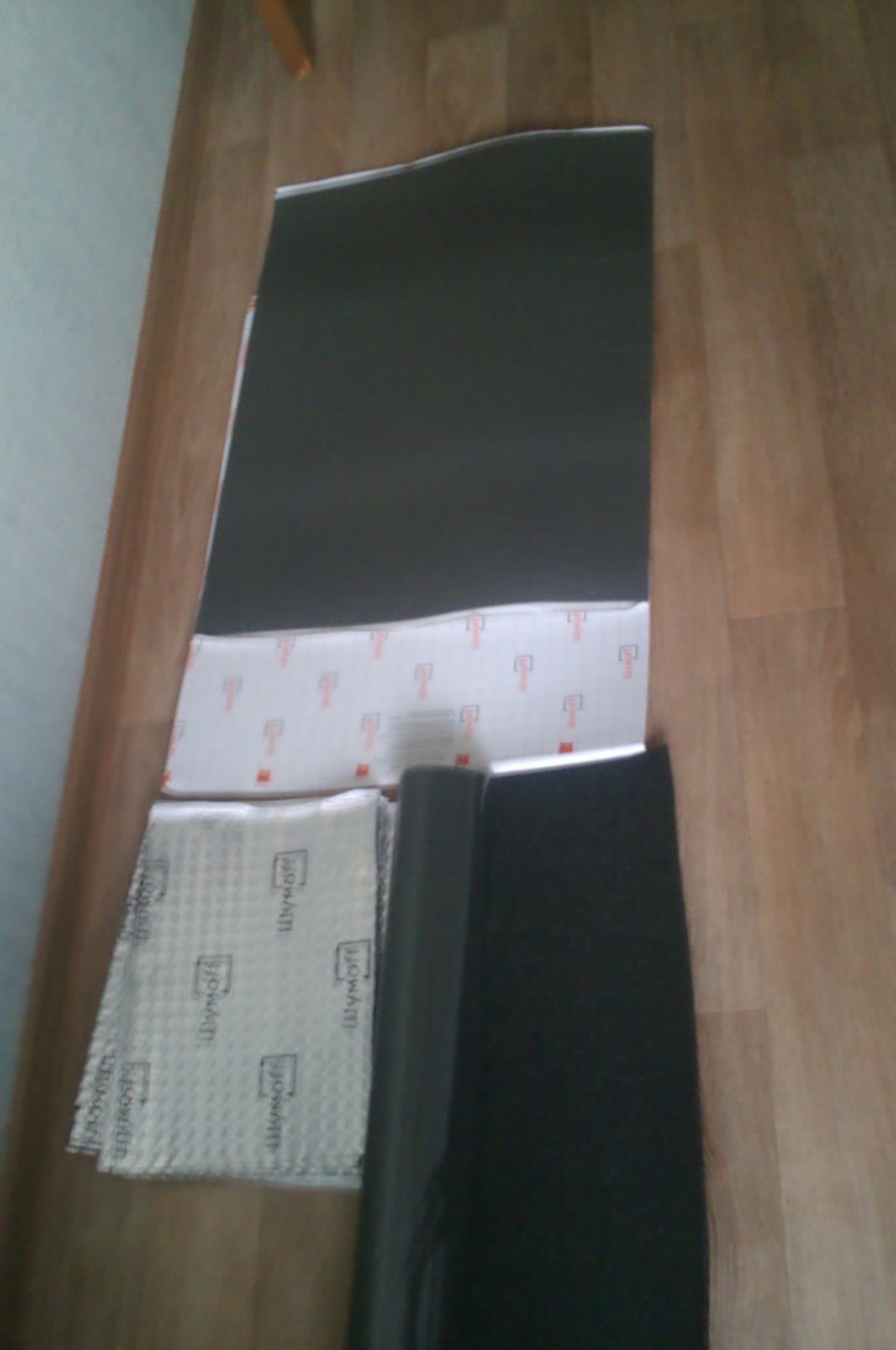 Закупил шумку на передние двери — Lada Приора хэтчбек, 1,6 л, 2012 года ...