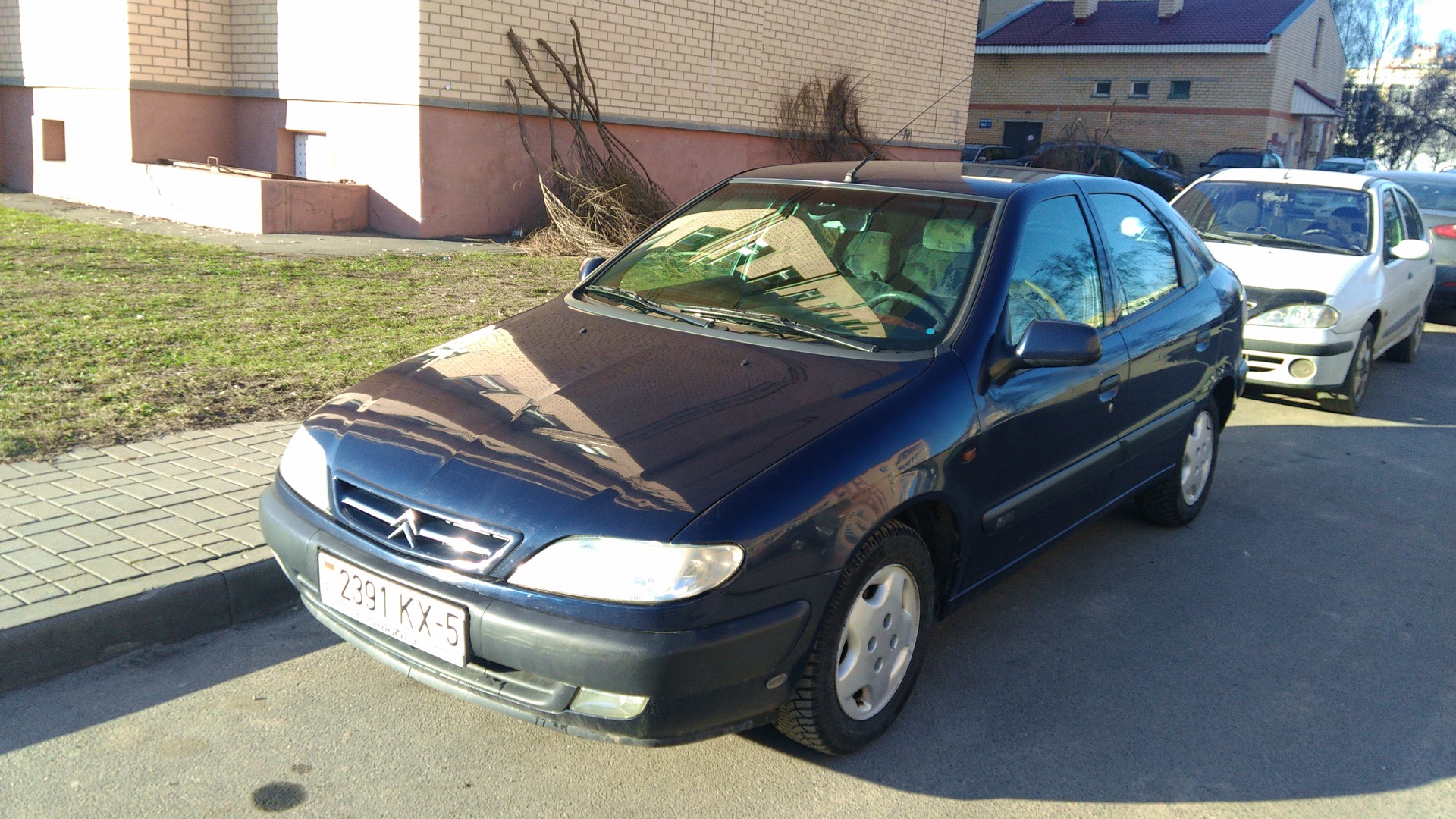 Citroen xsara 1.8. Ситроен Ксара эксклюзив 2001 г выпуска где находится термостат.