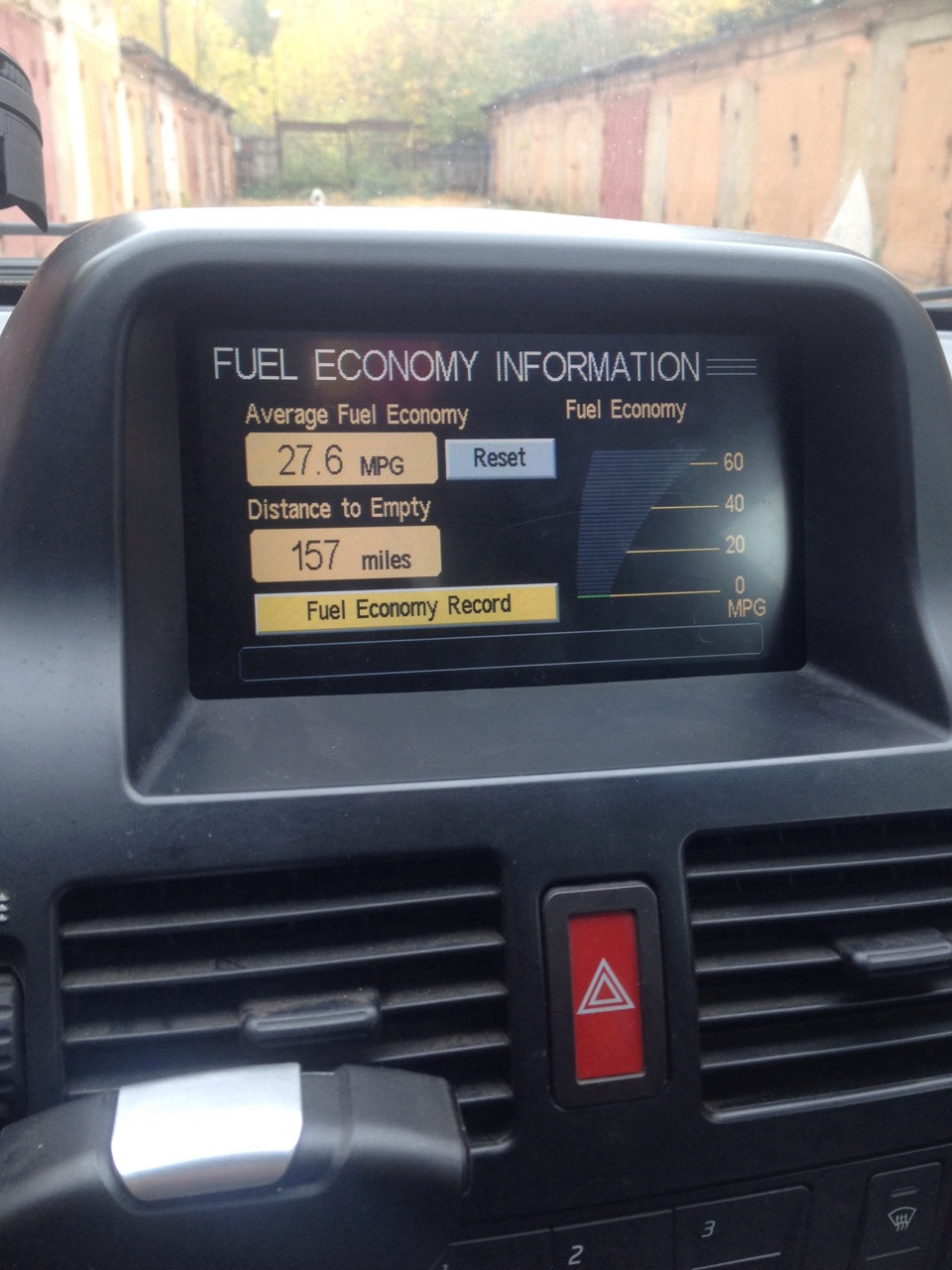 Yandex навигатор штатная evoque. Штатная навигация мазда 6 gg. Установка штатной навигации. Установка штатной навигации. Ауди q5 2009 штатное головное устройство.