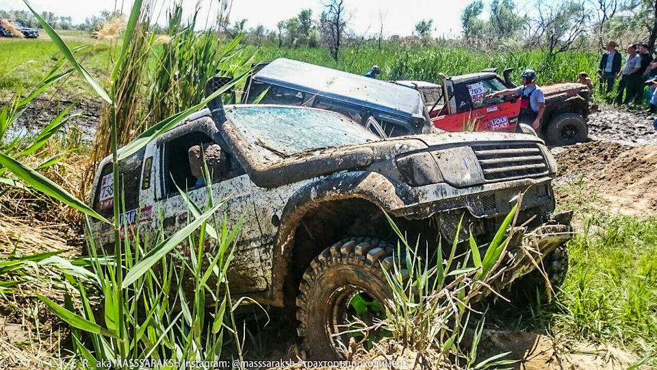 Сидят все) — Toyota Land Cruiser Prado 70-series