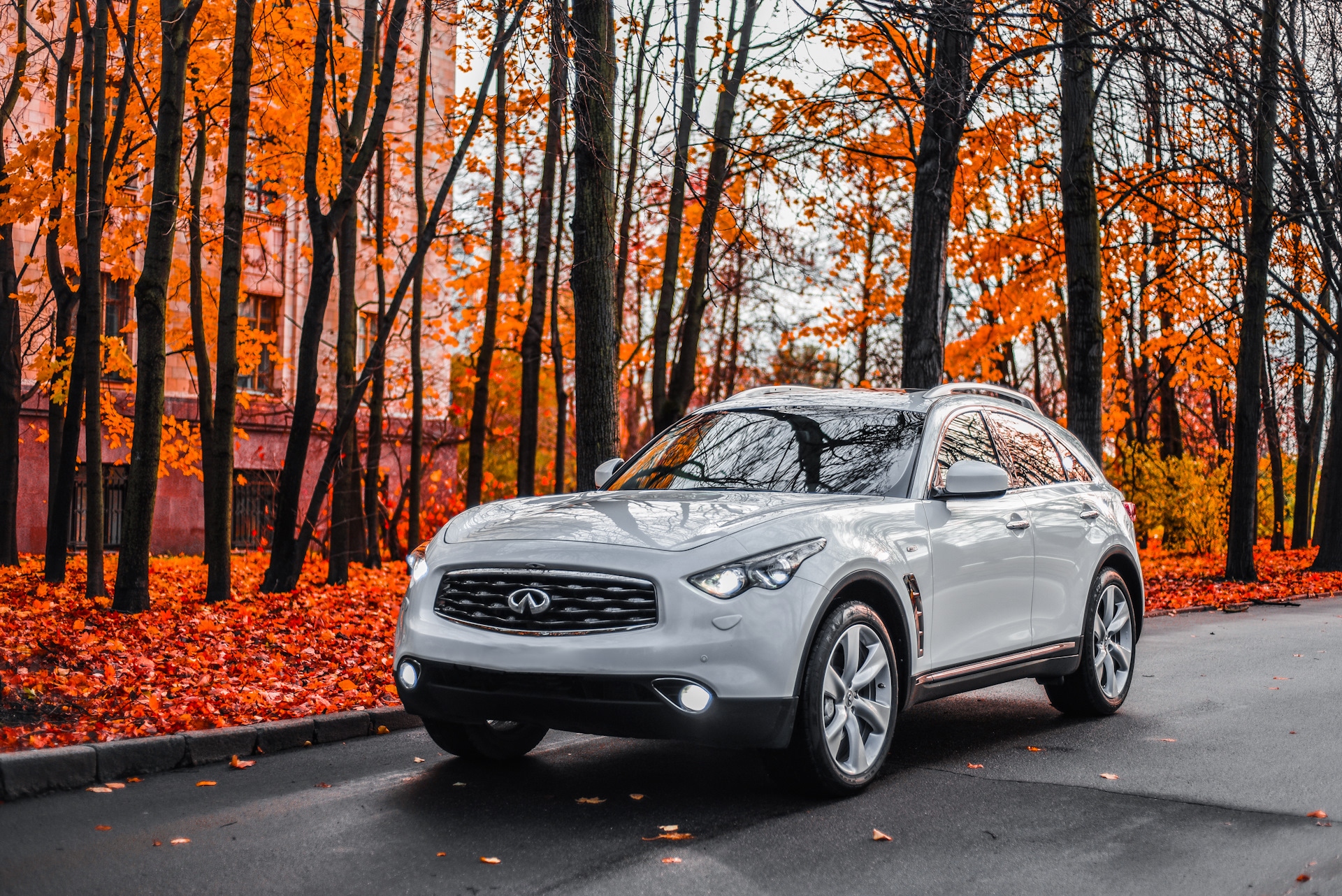 Инфинити 50 s. Infiniti fx50s. Infiniti FX. Инфинити fx35 s50. Инфинити fx50 белая.