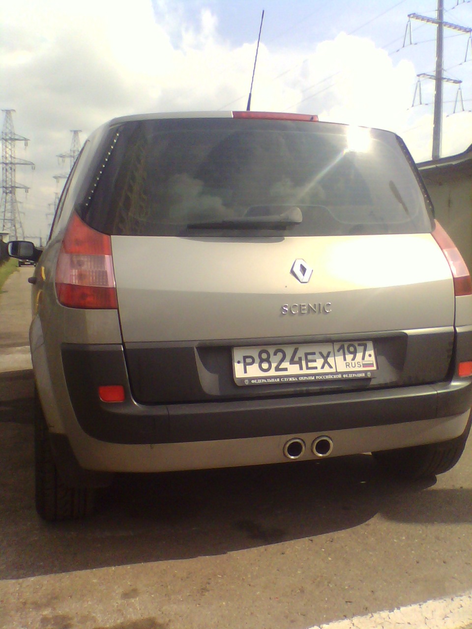 двойной выхлоп) — Renault Scenic II, 1,6 л, 2004 года | тюнинг | DRIVE2