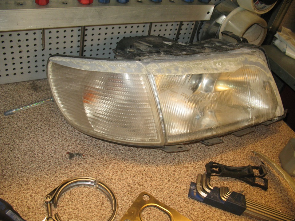 Фары из какого материала. Блок фар 2110 ближний свет. Оптика ваз 2115. Фары из какого материала. Фары из какого материала.