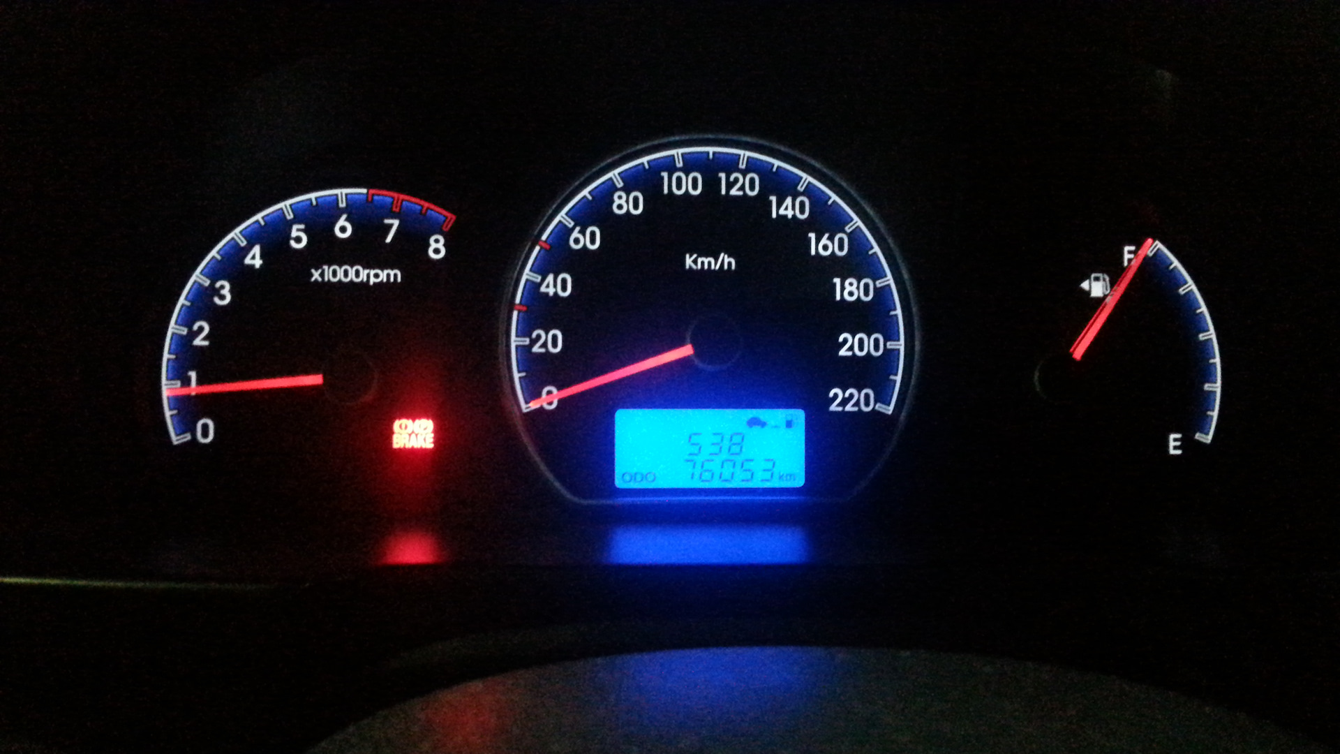 цитаты про полный бак. полный бак 95. Kia optima 12 года моргает лампочка бензина полный бак бензина. шкода а5 остаток в баке по бк. бензин бак на панели киа оптима.