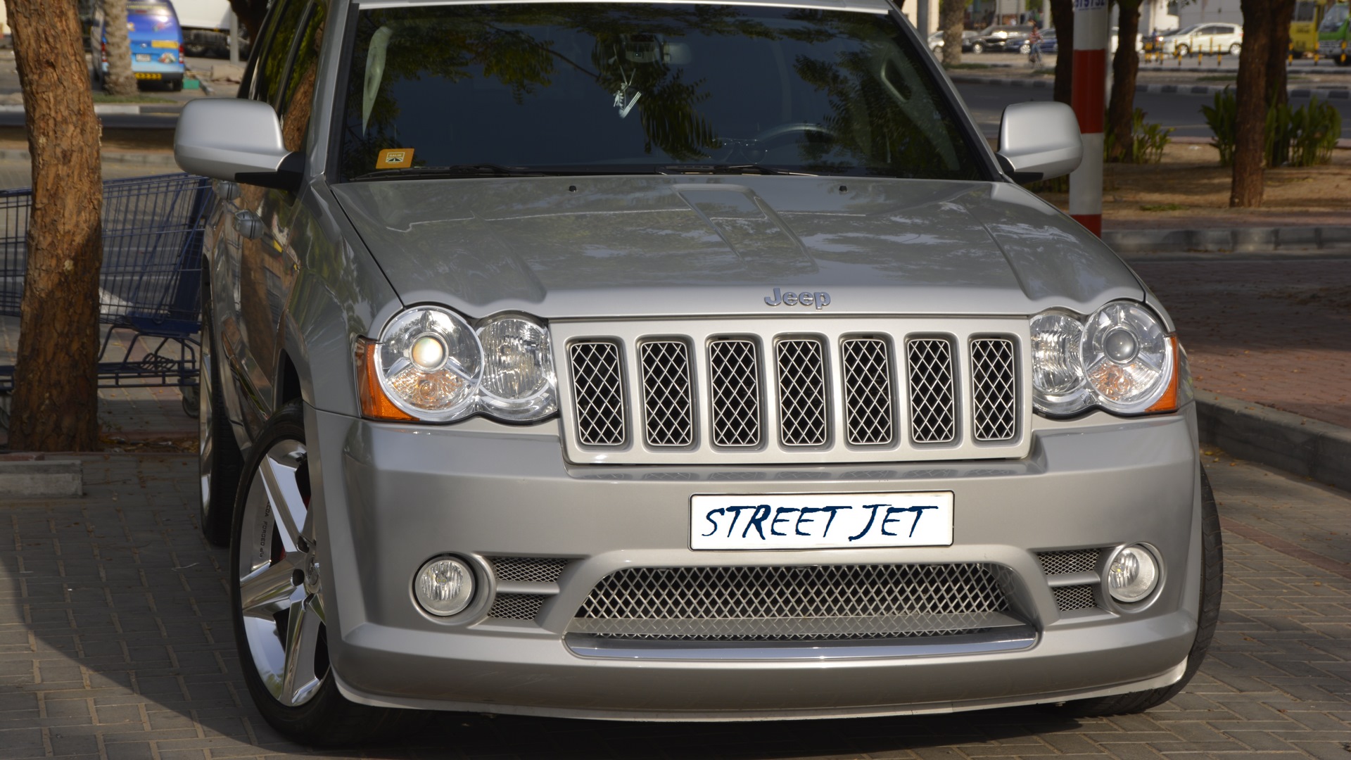 Jeep Grand Cherokee SRT-8 (WK) 6.1 бензиновый 2009 | STREET JET на DRIVE2