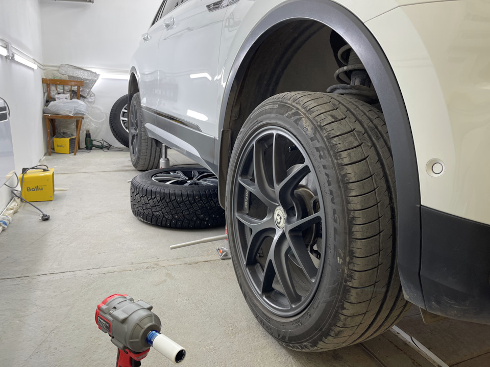 Фото в бортжурнале Volkswagen Tiguan (2G)