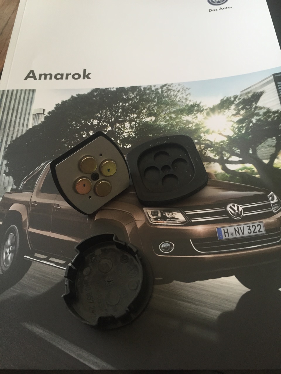 Держатель телефона — Volkswagen Amarok, 2 л, 2014 года | аксессуары | DRIVE2