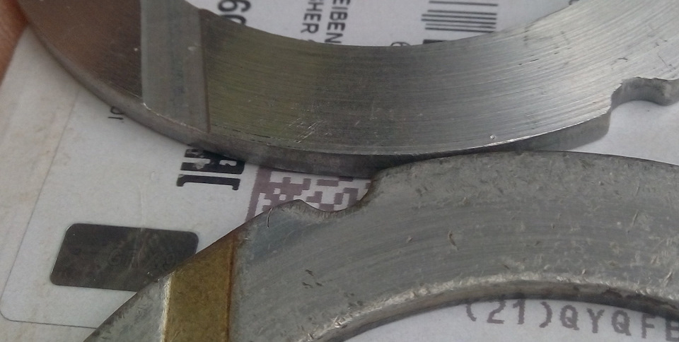 Стук в двигателе K4M. Замена упорных полуколец коленвала. — Renault ...