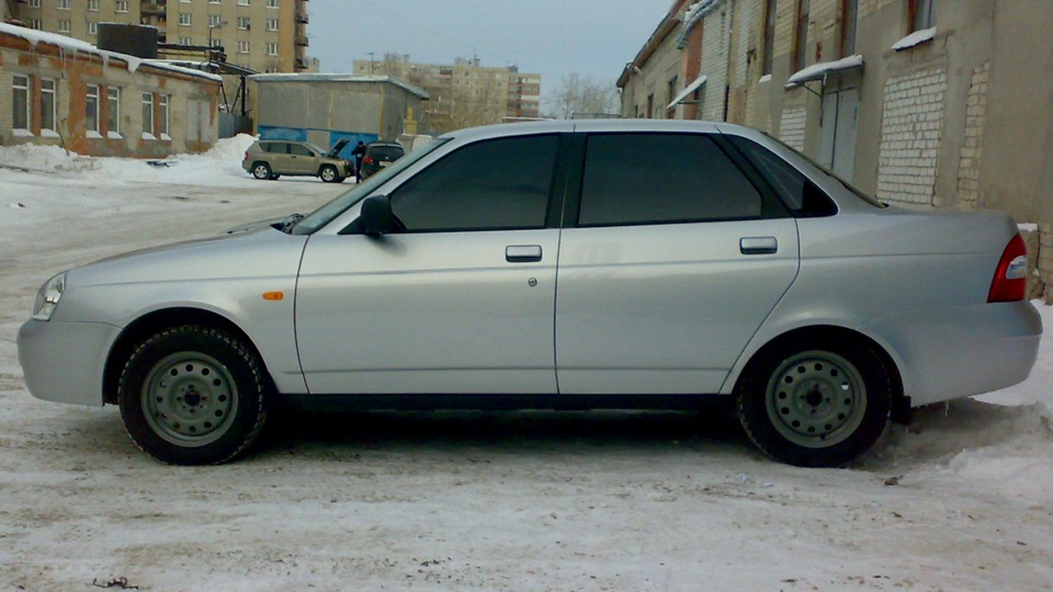 Lada Priora 2 седан Снежка