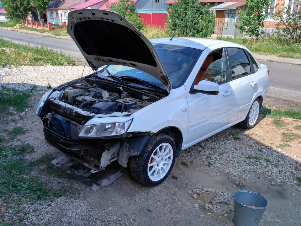 "кардинально изменился внешний вид" — Lada Гранта (1G), 1,6 л, 2013 ...