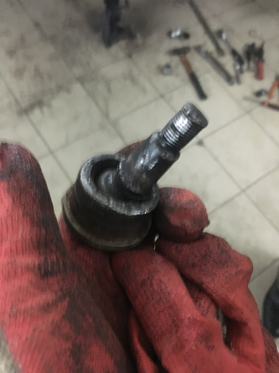 13. Замена шаровой опоры — Hyundai Accent (2G), 1,5 л, 2007 года ...