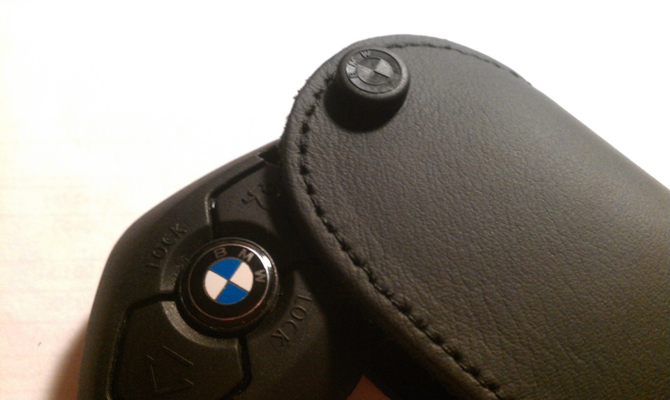 51 021. Mondeo 1993 ключ. 51218122441 корпус ручки двери левая. Шторка отсека для ключа в бмв х6е71. 51 21 1 843 724 bmw.