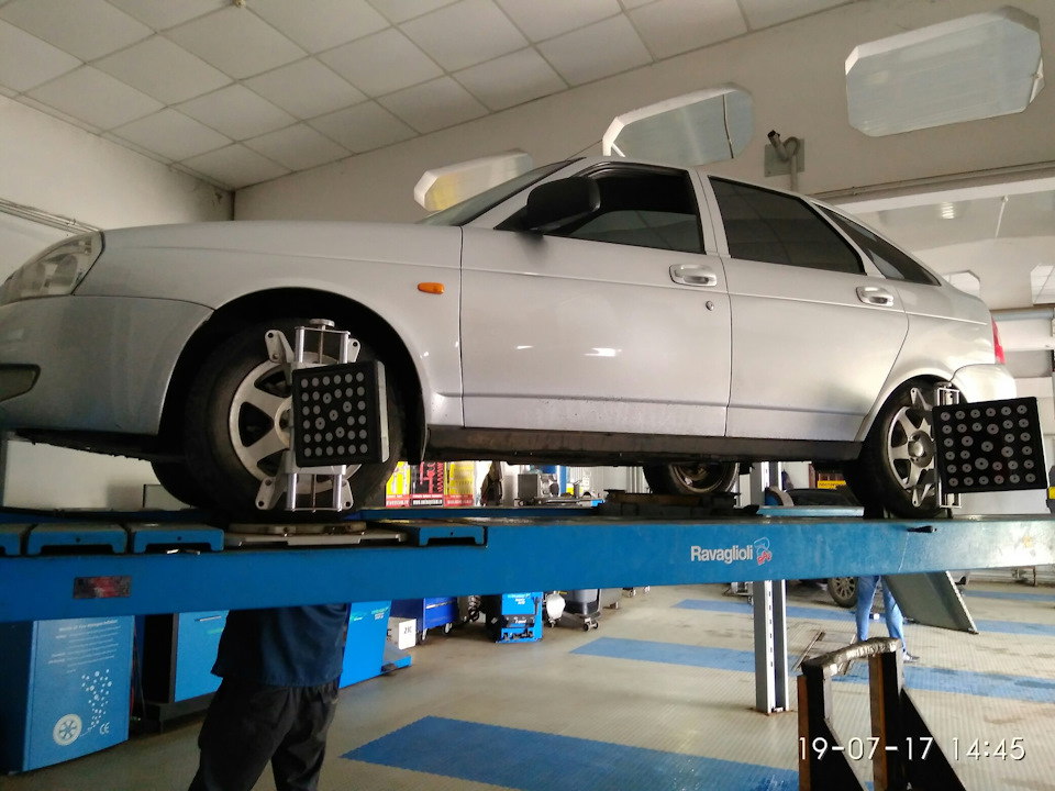 Развал-схождение и по мелочи — Lada Приора хэтчбек, 1,6 л, 2012 года ...