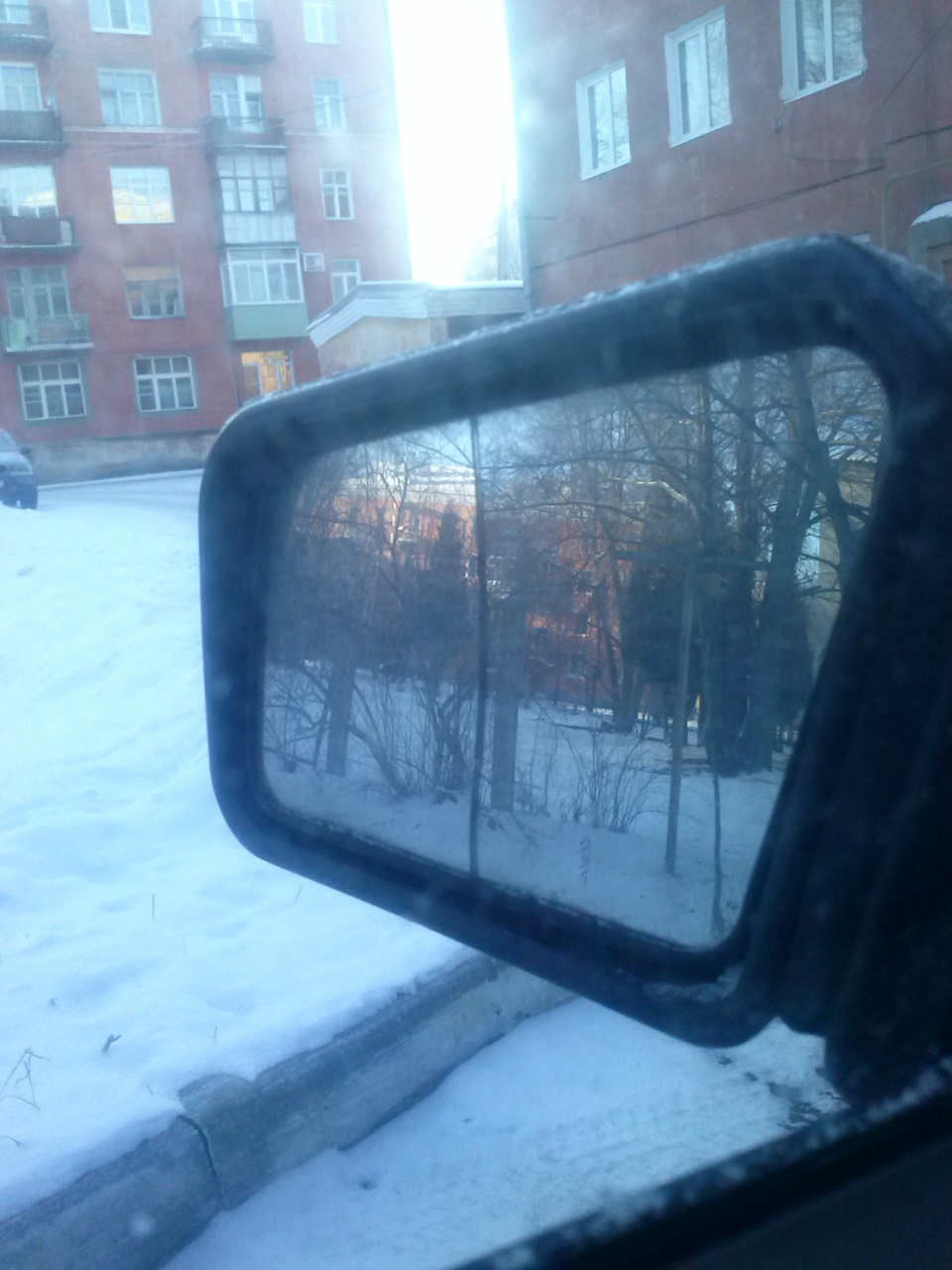 Треснуло зеркало на морозе — Lada 2114, 1,6 л, 2013 года | запчасти ...