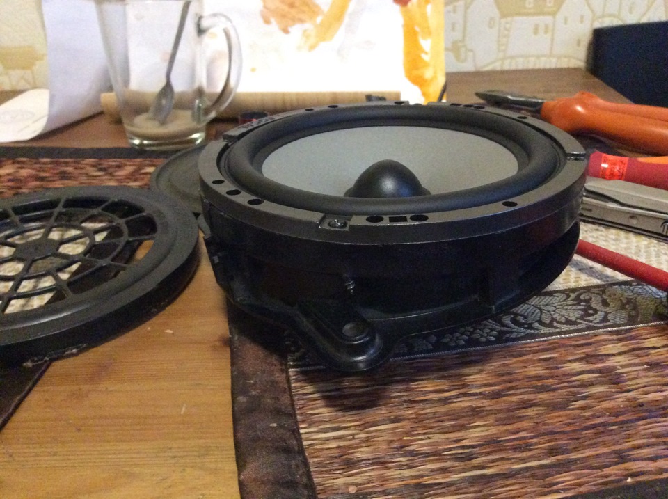 замена штатных динамиков Nokia в дверях — Mercedes-Benz CLK (W208), 2,3 ...