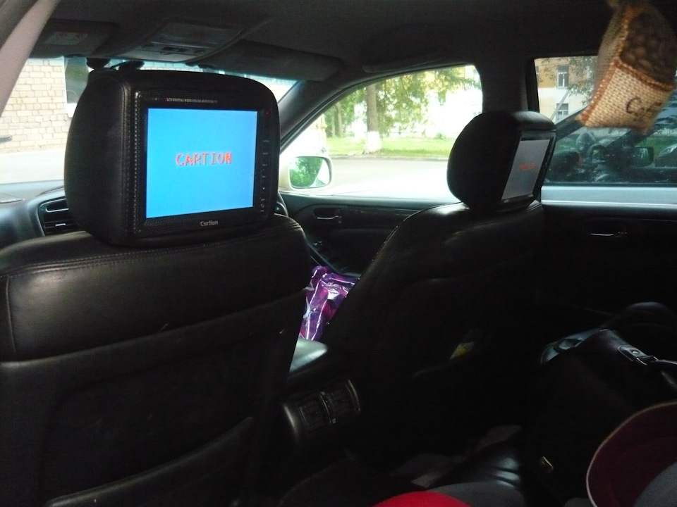 Подголовники с мониторами. — DRIVE2