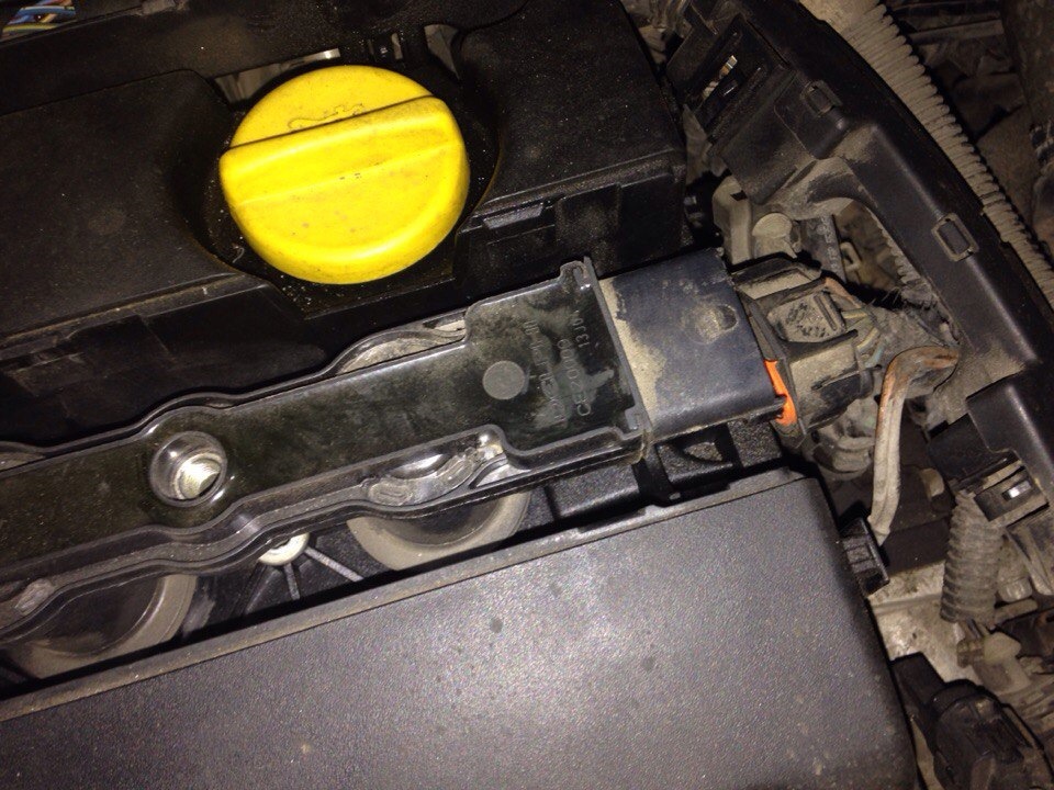 Замена прокладки клапанной крышки — Opel Astra H GTC, 1,8 л, 2007 года ...