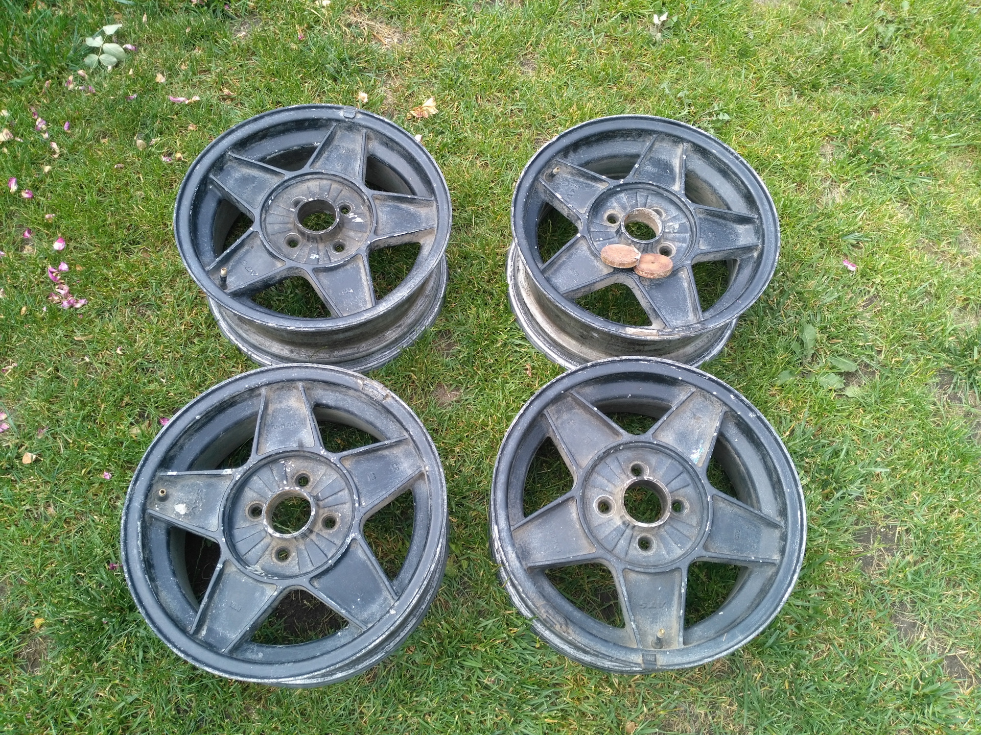 Купить Диски Опель Кадет