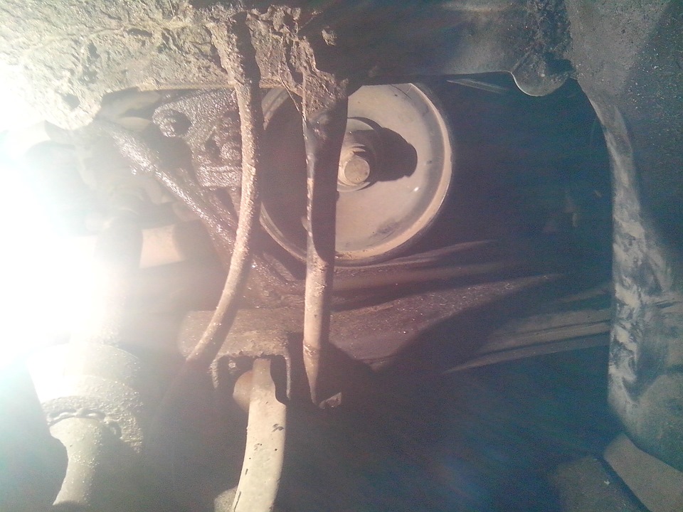 Писк под капотом — Renault Logan (1G), 1,6 л, 2007 года | своими руками ...